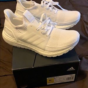 Adidas Ultra Boost 19